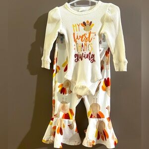 My first Thanksgiving outfit. Size 70. 6-12 months. Bell bottom pants + ribbon